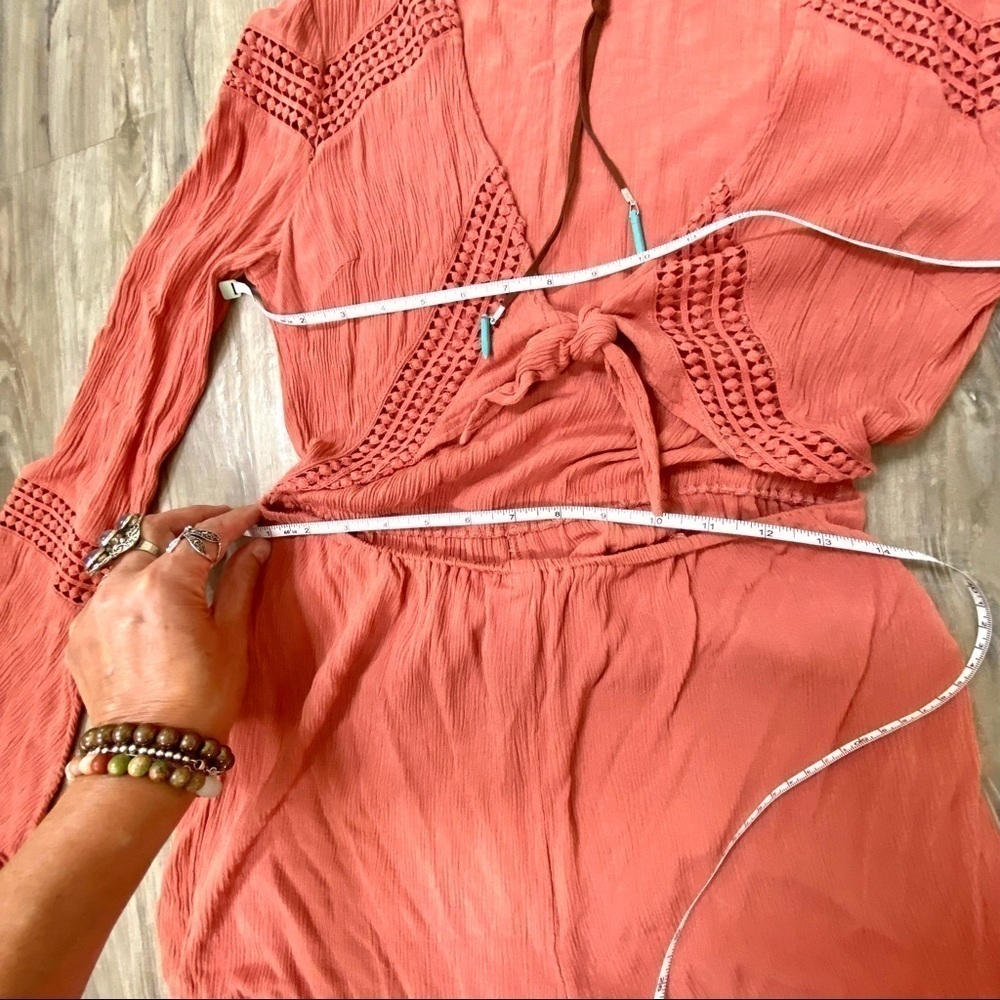 Sweet Boho Gypsy crochet romper in beautiful antique rose colour w bell sleeves - Picture 13 of 13
